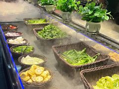 -牛里牛气· 榴莲海鲜鲜牛肉自助火锅·烤肉(横岗店)