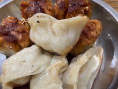 -黄阿姨锅贴大王(万航渡路店)