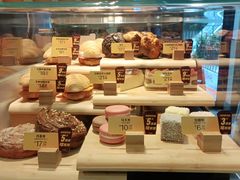 面包甜点陈列柜-麦当劳(中唱大厦店)