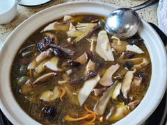 -杨记山珍鸡煲菌汤锅