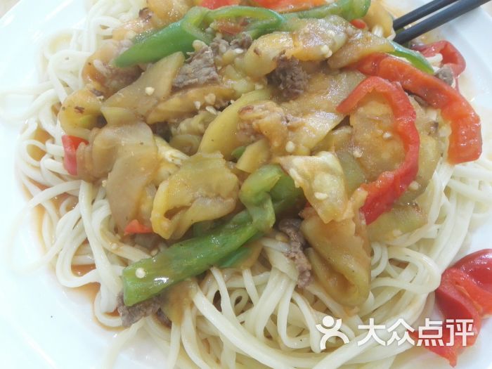 西北牛肉拉面红烧茄子盖浇面图片 - 第2张