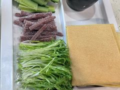 -巧克力渔家.小船海鲜胶东菜(万平口店)