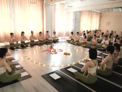 -亚太瑜伽普拉提学院