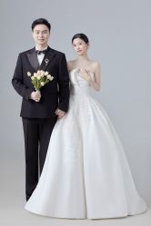 点击看大图 -至臻微拉婚纱摄影