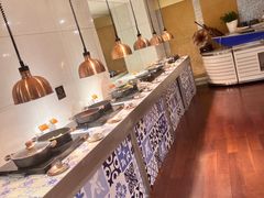 -深圳富苑皇冠假日套房酒店
