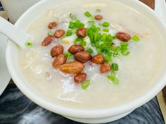 艇仔粥-黄枝记(议事亭前地店)