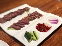 伊犁熏马肉拼马肠-纳瓦新疆菜(银都店)