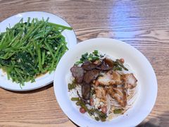 -牛八宝桂林米粉(八里庄店)