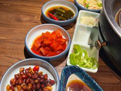 -明洞阿姨·韩式酱蟹烤肉·创意料理(三元桥店)