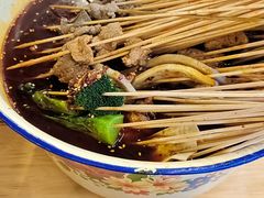 -拈签一笑黄牛肉辣卤串串