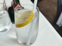 -斯普汇生蚝牛排馆(中骏世界城店)