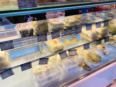 -白玉兰食品甜凤店(合生汇店)