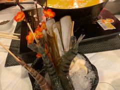 -鲜入围煮花胶鸡海鲜火锅