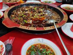 -烧哥美蛙肥肠鱼火锅·十五年社区店