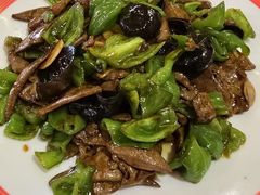 -闯关东东北农家菜(崂山石老人店)
