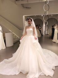 -艾米丽婚纱礼服