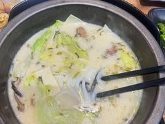 过桥米线-金香缘米线(大润发店)