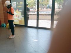 -麦当劳(乳山路店)
