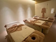 -左右Massage/Spa(长寿路店)
