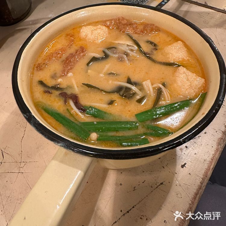 江南古镇的特色米线小店