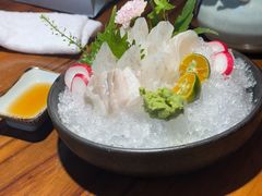 -晶吉·居酒屋·烧鸟·海胆(民主广场店)