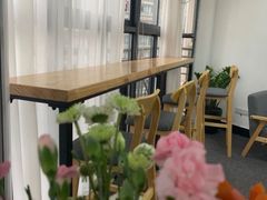 -两知·自习室(三峡广场总店)