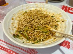 -肥肥虾庄·金牌油焖大虾(汉口城市广场店)