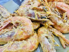 咸蛋黄炒虾-贞姨美食·老字号海鲜大排档