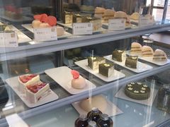 面包甜点陈列柜-奈雪的茶(大梅沙8号仓店)