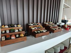 -亚洲国际大酒店·云顶阁旋转自助餐厅