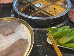 -邓莽子老火锅(中兴路总店)