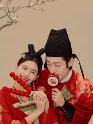 -至臻微拉婚纱摄影