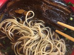 -小龙大肉面馆