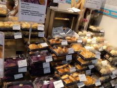面包甜点陈列柜-欧式面包坊(青岛万象城店)
