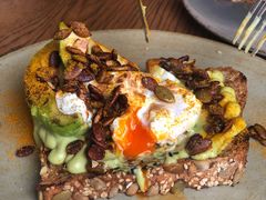 牛油果吐司-BOR Eatery(安福路店)