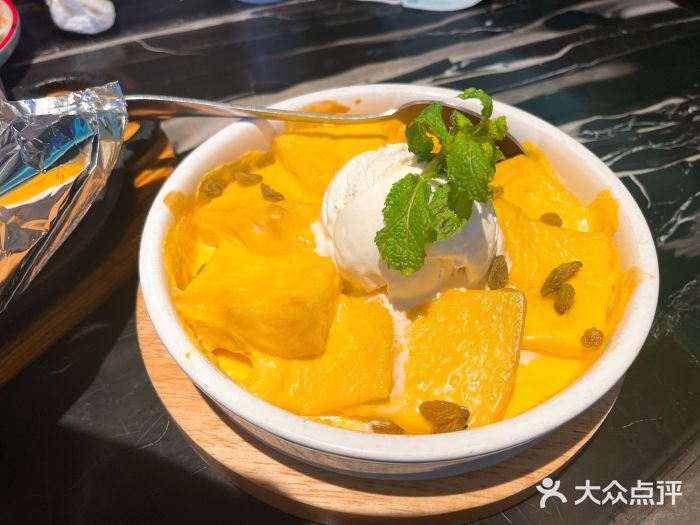 新白鹿餐厅(虹桥南丰城店)冰淇淋烤布雷图片