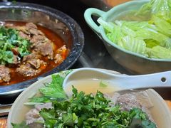 碗碗嫩牛肉翘脚-大众跷脚牛肉馆·非遗传承单位(峨眉山店)