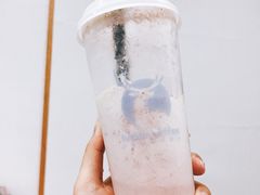 莓莓芝士茉香茶-瑞幸咖啡(中国凤凰大厦店)