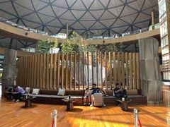 -上海滴水湖皇冠假日酒店