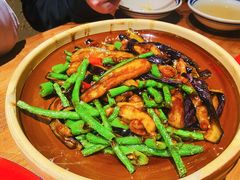 茄子烧豆角-泥糊破店小酒馆·团建聚餐(南京西路店)