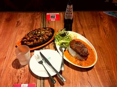 -玛格萝妮(汇智国际商业中心店)