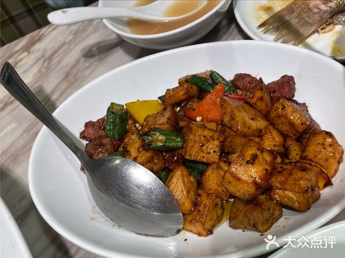 汤城小厨(西直门凯德MALL店)珍菌牛仔粒图片