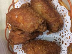 炸中翅-洪利粥店茶餐厅