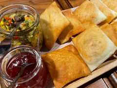 包儿萨克配牛肉咸菜-纳瓦新疆菜(银都店)