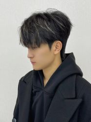 -一家只做男发烫染的店