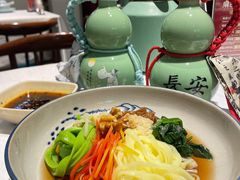 -江城小馆陕南妈妈菜·全球旅行餐厅(钟楼店)