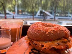 -Catch Bagel(芳草地店)