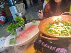 现烹普洱小黄牛-外婆味道·云南菜大当家(弥勒店)