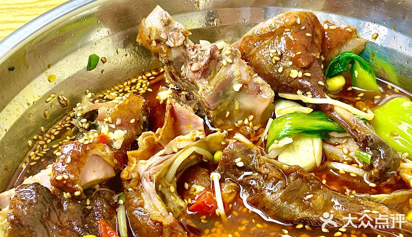 麻烦所有plmm都来吃这冒烤鸭麻辣香锅…