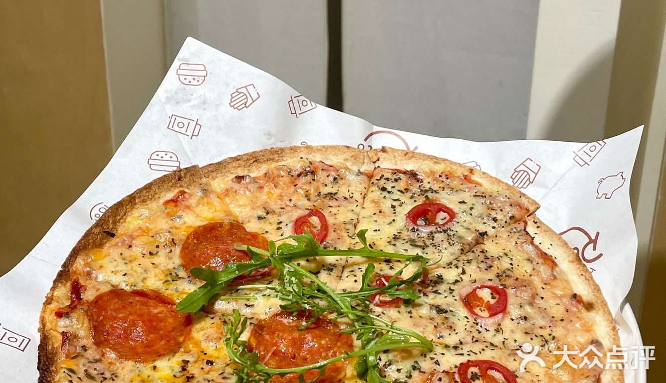 不夸张！顺德这家薄脆披萨平价又好吃‼️
